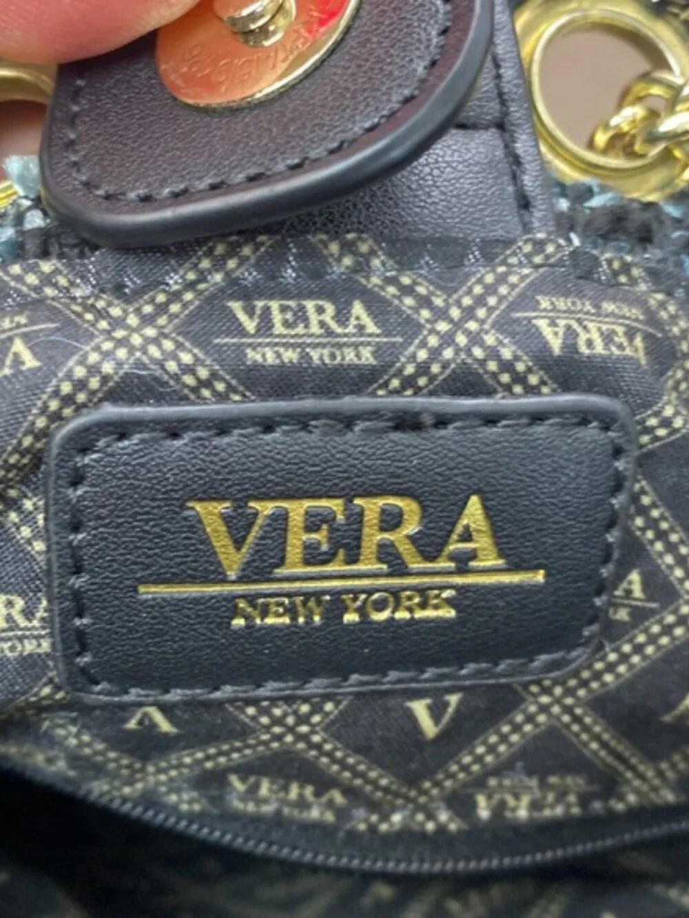 Vera New York Isabella Chain Drawstring Backpack Purse EUC Stylish & Chic